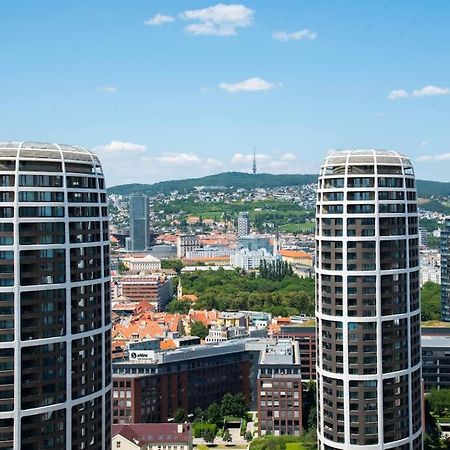 Luxury 1Bdrm On The 28Th Floor Lägenhet Bratislava Exteriör bild